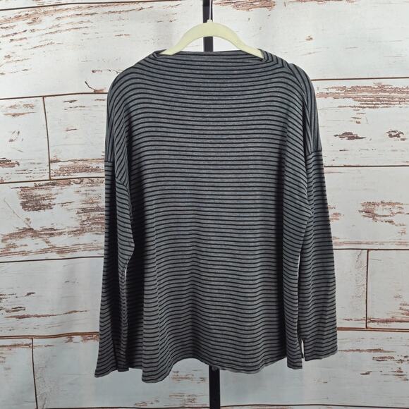 Eileen Fisher Long Sleeve Top Grey Black Striped Size Small - Picture 1 of 4